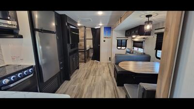 2023 COACHMEN FREEDOM EXPRESS 287BHDS - Photo 11 - Aurora, MO 65605