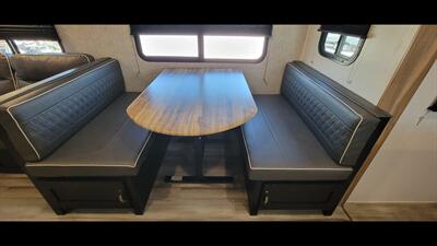 2023 COACHMEN FREEDOM EXPRESS 287BHDS - Photo 17 - Aurora, MO 65605