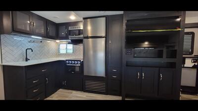 2023 COACHMEN FREEDOM EXPRESS 287BHDS - Photo 20 - Aurora, MO 65605