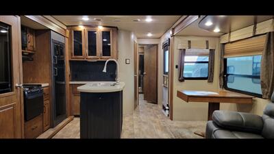 2016 GRAND DESIGN REFLECTION 313 RLTS   - Photo 10 - Aurora, MO 65605