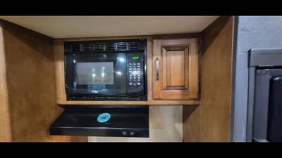 2016 GRAND DESIGN REFLECTION 313 RLTS   - Photo 17 - Aurora, MO 65605