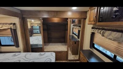 2016 GRAND DESIGN REFLECTION 313 RLTS   - Photo 36 - Aurora, MO 65605