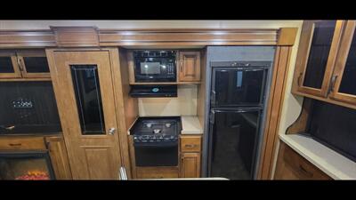 2016 GRAND DESIGN REFLECTION 313 RLTS   - Photo 14 - Aurora, MO 65605