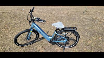  AVENTON PACE 4 STEP THRU