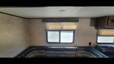 2017 JAYCO JAYFLIGHT 294 QBSW   - Photo 21 - Aurora, MO 65605