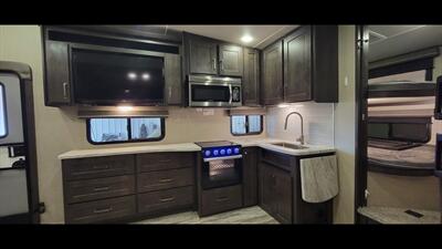 2021 GRAND DESIGN REFLECTION 278BH - Photo 21 - Aurora, MO 65605