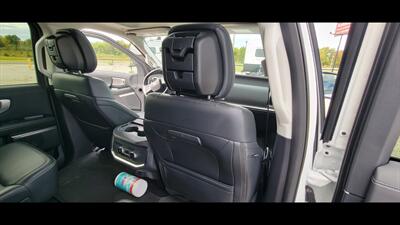 2026 Ford Expedition MAX Platinum   - Photo 36 - Aurora, MO 65605
