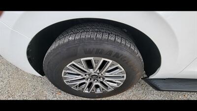 2026 Ford Expedition MAX Platinum   - Photo 10 - Aurora, MO 65605