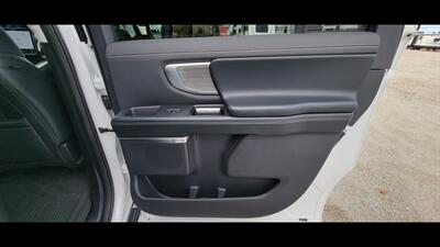 2026 Ford Expedition MAX Platinum   - Photo 33 - Aurora, MO 65605