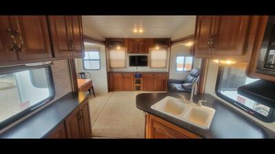2012 KESYSTONE COUGAR 29RES   - Photo 11 - Aurora, MO 65605
