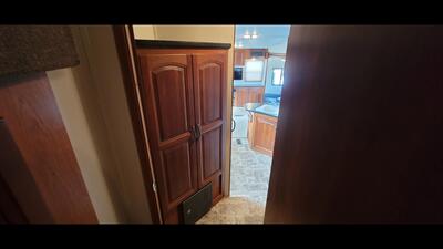 2012 KESYSTONE COUGAR 29RES   - Photo 31 - Aurora, MO 65605