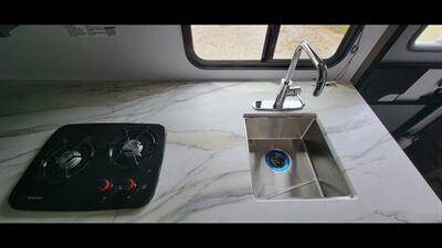 2027 COACHMEN FREEDOM EXPRESS 19SE - Photo 17 - Aurora, MO 65605