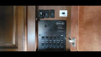 2016 HEARTLAND OAKMONT 375QB   - Photo 63 - Aurora, MO 65605