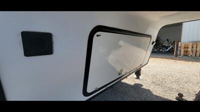 2016 HEARTLAND OAKMONT 375QB   - Photo 12 - Aurora, MO 65605