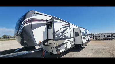 2016 HEARTLAND OAKMONT 375QB   - Photo 4 - Aurora, MO 65605