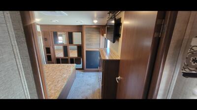 2016 HEARTLAND OAKMONT 375QB   - Photo 53 - Aurora, MO 65605