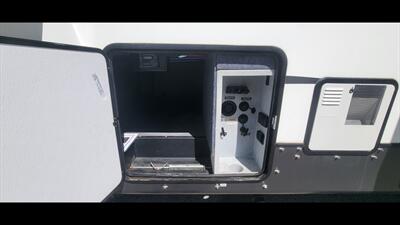 2016 HEARTLAND OAKMONT 375QB   - Photo 13 - Aurora, MO 65605