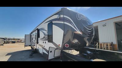 2016 HEARTLAND OAKMONT 375QB   - Photo 2 - Aurora, MO 65605