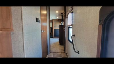 2016 HEARTLAND OAKMONT 375QB   - Photo 44 - Aurora, MO 65605