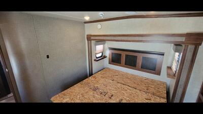 2016 HEARTLAND OAKMONT 375QB   - Photo 58 - Aurora, MO 65605