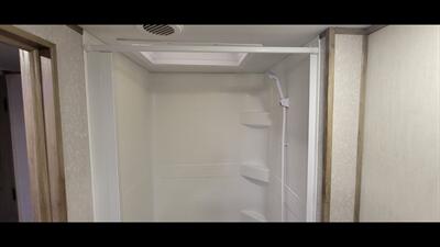 2022 FOREST RIVER CHEROKEE 22 SW-L   - Photo 30 - Aurora, MO 65605