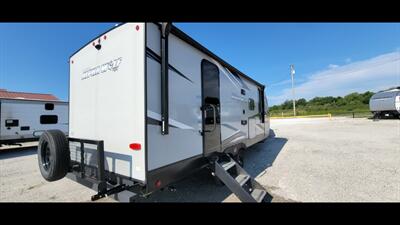 2022 FOREST RIVER CHEROKEE 22 SW-L   - Photo 8 - Aurora, MO 65605