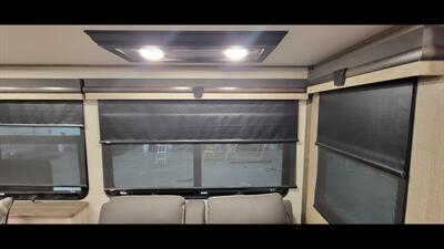 2023 FOREST RIVER CARDINAL 380RLX - Photo 28 - Aurora, MO 65605
