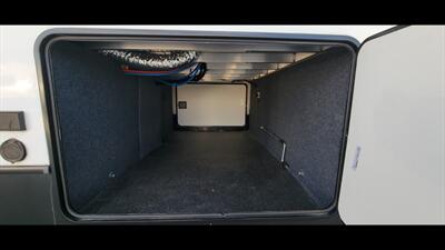 2023 FOREST RIVER CARDINAL 380RLX - Photo 58 - Aurora, MO 65605