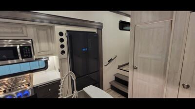 2023 FOREST RIVER CARDINAL 380RLX - Photo 14 - Aurora, MO 65605