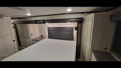 2023 FOREST RIVER CARDINAL 380RLX - Photo 46 - Aurora, MO 65605