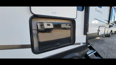 2023 FOREST RIVER CARDINAL 380RLX - Photo 54 - Aurora, MO 65605