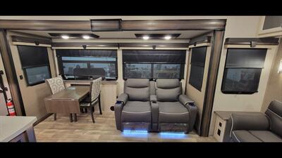 2023 FOREST RIVER CARDINAL 380RLX - Photo 26 - Aurora, MO 65605