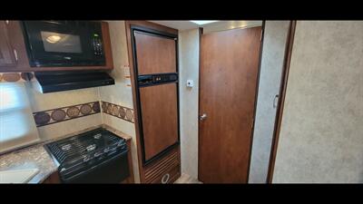 2014 KEYSTONE PASSPORT 2250RB   - Photo 15 - Aurora, MO 65605