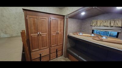 2015 Forest river Cedar creek 37bh   - Photo 28 - Aurora, MO 65605
