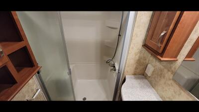 2015 Forest river Cedar creek 37bh   - Photo 39 - Aurora, MO 65605
