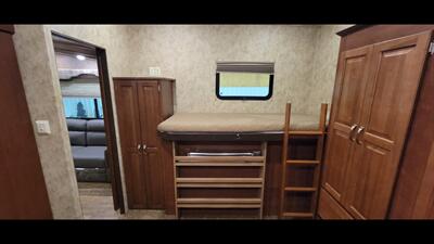 2015 Forest river Cedar creek 37bh   - Photo 32 - Aurora, MO 65605