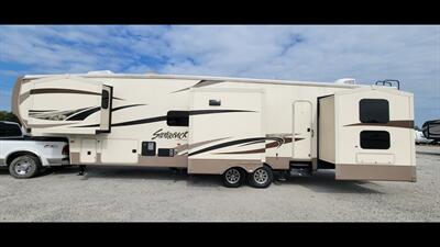 2015 Forest river Cedar creek 37bh   - Photo 6 - Aurora, MO 65605