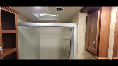 2015 Forest river Cedar creek 37bh   - Photo 40 - Aurora, MO 65605