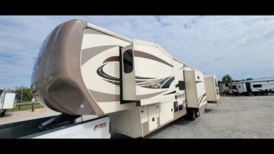 2015 Forest river Cedar creek 37bh   - Photo 5 - Aurora, MO 65605