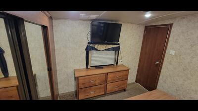 2015 Forest river Cedar creek 37bh   - Photo 49 - Aurora, MO 65605