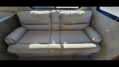 2019 DUTCHMEN COLEMAN 337BH   - Photo 16 - Aurora, MO 65605