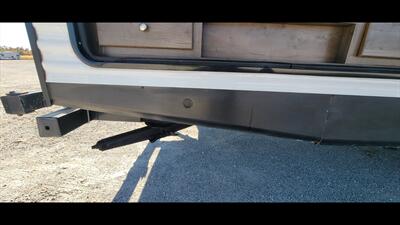 2019 DUTCHMEN COLEMAN 337BH   - Photo 47 - Aurora, MO 65605