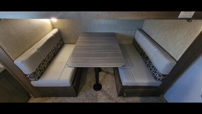 2019 DUTCHMEN COLEMAN 337BH   - Photo 28 - Aurora, MO 65605