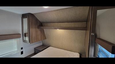 2019 DUTCHMEN COLEMAN 337BH   - Photo 42 - Aurora, MO 65605