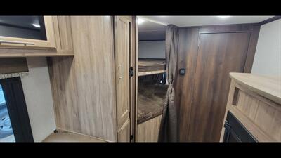 2018 JAYCO JAY FEATHER 22BHM   - Photo 22 - Aurora, MO 65605