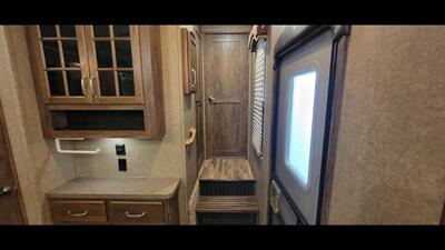 2016 KEYSTONE AVALANCHE 300 RE - Photo 32 - Aurora, MO 65605