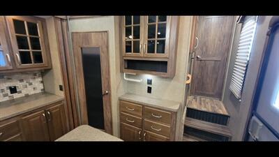 2016 KEYSTONE AVALANCHE 300 RE - Photo 18 - Aurora, MO 65605