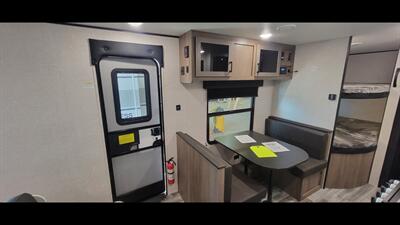 2024 JAYCO JAYFLIGHT SLX 260BH   - Photo 17 - Aurora, MO 65605
