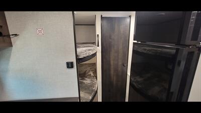 2024 JAYCO JAYFLIGHT SLX 260BH   - Photo 21 - Aurora, MO 65605