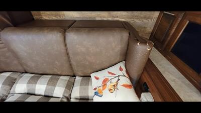 2017 JAYCO EAGLE 327 CKTS   - Photo 21 - Aurora, MO 65605